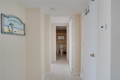 Condo in Clearwater, Florida, 1 bedroom  № 1812818 - photo 14