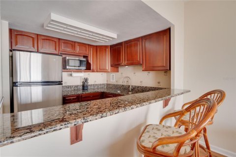 Condo in Clearwater, Florida, 1 bedroom  № 1812818 - photo 8