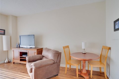 Condo in Clearwater, Florida, 1 bedroom  № 1812818 - photo 7
