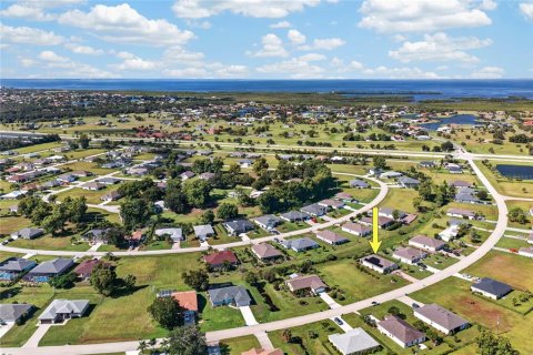 Villa ou maison à vendre à Punta Gorda, Floride: 4 chambres, 169.83 m2 № 2431021 - photo 27
