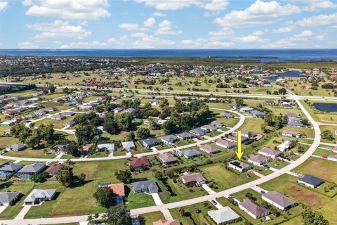 Villa ou maison à vendre à Punta Gorda, Floride: 4 chambres, 169.83 m2 № 2431021 - photo 2
