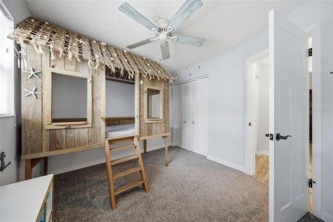 House in Dunedin, Florida 4 bedrooms, 137.22 sq.m. № 2209318 - photo 24