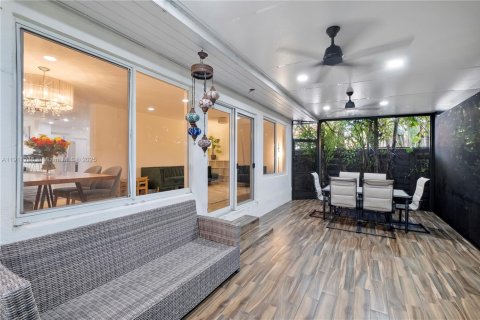 Casa en venta en Surfside, Florida, 3 dormitorios, 164.53 m2 № 1968412 - foto 22