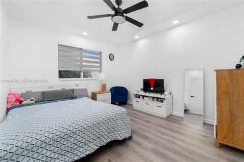 Купить таунхаус в Майами-Гарденс, Флорида 4 спальни, 159.42м2, № 1997496 - фото 11