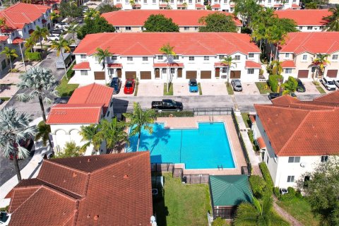 Купить таунхаус в Майами-Гарденс, Флорида 4 спальни, 159.42м2, № 1997496 - фото 29