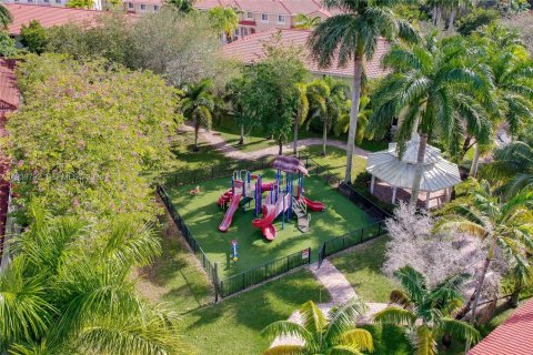 Купить таунхаус в Майами-Гарденс, Флорида 4 спальни, 159.42м2, № 1997496 - фото 30