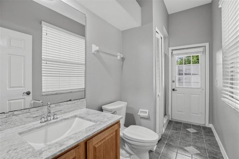 House in Winter Springs, Florida 4 bedrooms, 263.84 sq.m. № 2320818 - photo 14