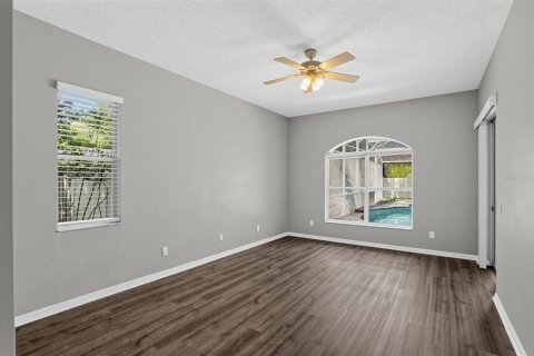 House in Winter Springs, Florida 4 bedrooms, 263.84 sq.m. № 2320818 - photo 22