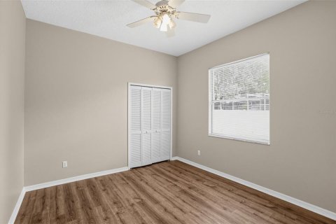 House in Winter Springs, Florida 4 bedrooms, 263.84 sq.m. № 2320818 - photo 19