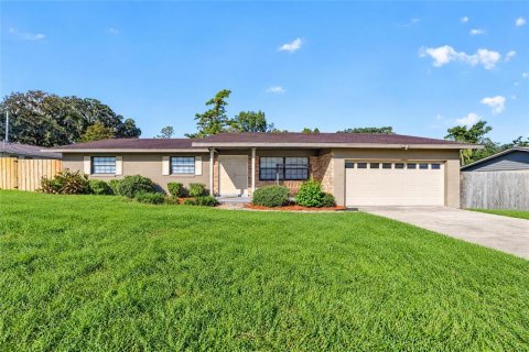 Villa ou maison à Ocala, Floride 3 chambres, 150.87 m2 № 2423609