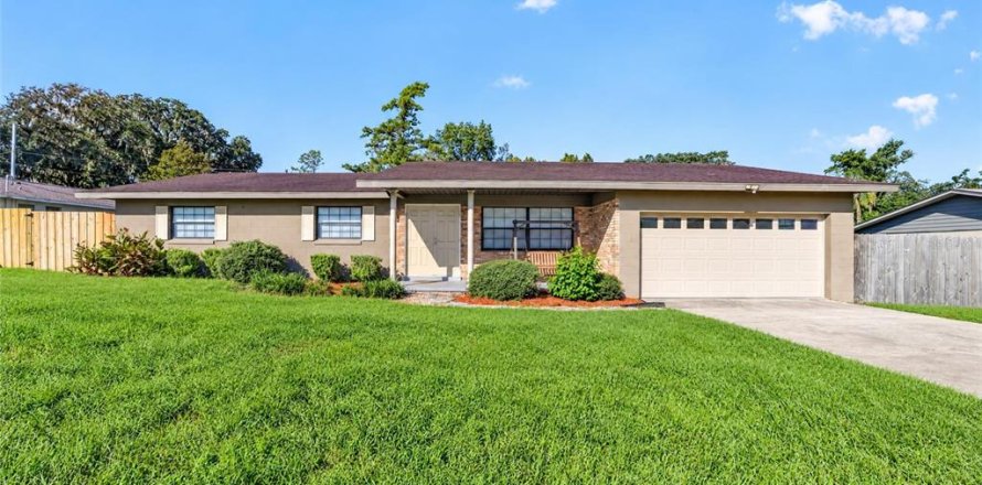 Villa ou maison à Ocala, Floride 3 chambres, 150.87 m2 № 2423609