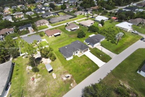 Casa en venta en Lehigh Acres, Florida, 3 dormitorios, 166.95 m2 № 1942459 - foto 21