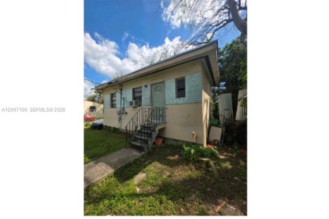 Immobilier commercial à Miami, Floride 142.79 m2 № 2170793