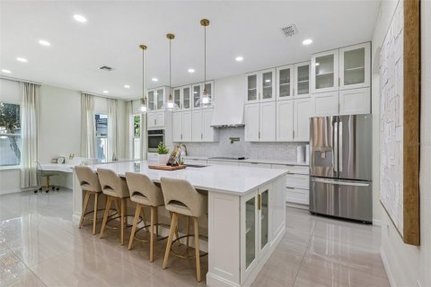 Villa ou maison à vendre à Winter Garden, Floride: 5 chambres, 361.58 m2 № 1907733 - photo 8