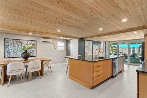 Casa en venta en Tampa, Florida, 3 dormitorios, 165.83 m2 № 1914800 - foto 11