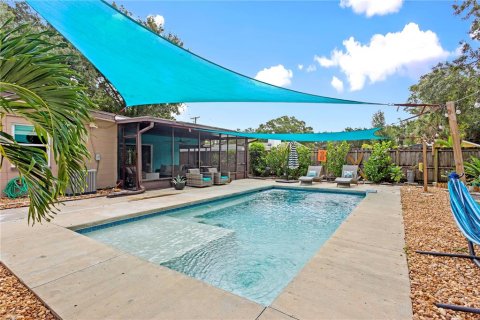 Casa en venta en Tampa, Florida, 3 dormitorios, 165.83 m2 № 1914800 - foto 4