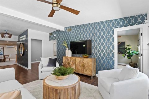 Casa en venta en Tampa, Florida, 3 dormitorios, 165.83 m2 № 1914800 - foto 9