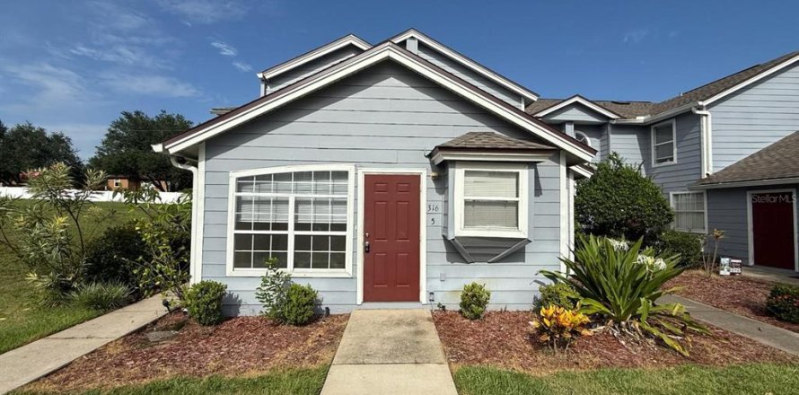 Townhouse in Davenport, Florida 1 bedroom, 73.39 sq.m. № 2266495