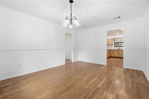 House in Lake Butler, Florida 3 bedrooms, 271.37 sq.m. № 2156177 - photo 11