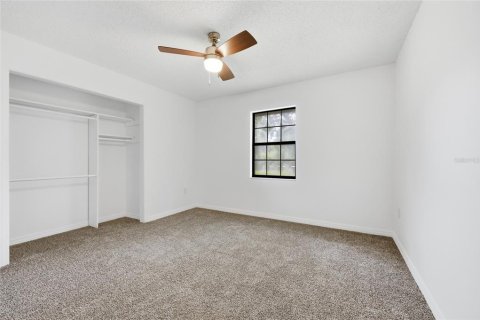 House in Lake Butler, Florida 3 bedrooms, 271.37 sq.m. № 2156177 - photo 18