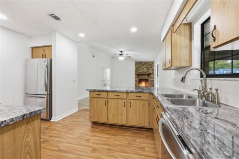 House in Lake Butler, Florida 3 bedrooms, 271.37 sq.m. № 2156177 - photo 8