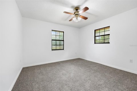 House in Lake Butler, Florida 3 bedrooms, 271.37 sq.m. № 2156177 - photo 16