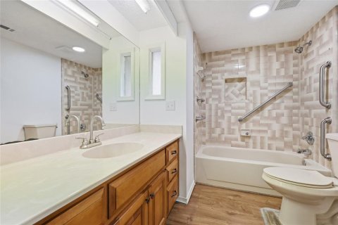 House in Lake Butler, Florida 3 bedrooms, 271.37 sq.m. № 2156177 - photo 20