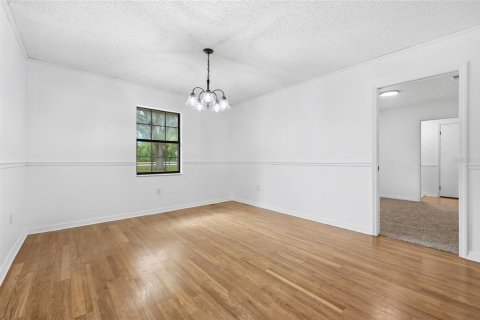 House in Lake Butler, Florida 3 bedrooms, 271.37 sq.m. № 2156177 - photo 12