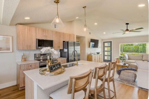 Villa ou maison à vendre à Tampa, Floride: 4 chambres, 162.76 m2 № 2197660 - photo 12