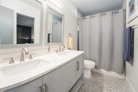 Casa en venta en Saint Petersburg, Florida, 2 dormitorios, 143.07 m2 № 1910879 - foto 16