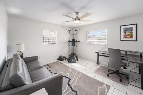 Casa en venta en Saint Petersburg, Florida, 2 dormitorios, 143.07 m2 № 1910879 - foto 17