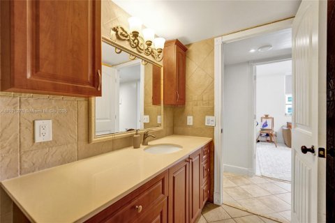 Condominio en venta en Hollywood, Florida, 1 dormitorio, 89.19 m2 № 1974155 - foto 18