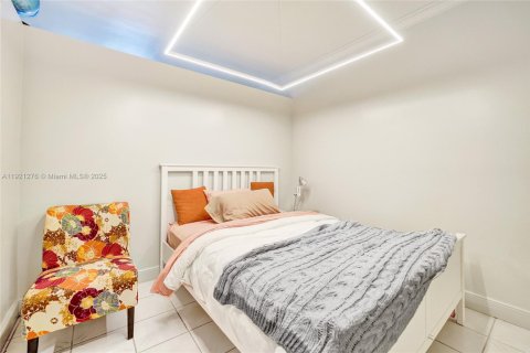 Condominio en venta en Hollywood, Florida, 1 dormitorio, 89.19 m2 № 1974155 - foto 14