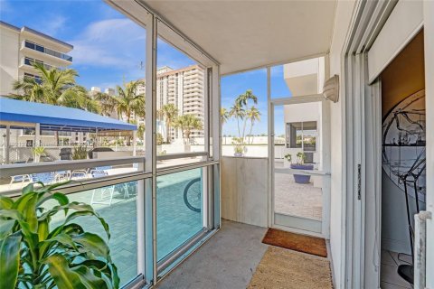 Condominio en venta en Hollywood, Florida, 1 dormitorio, 89.19 m2 № 1974155 - foto 26