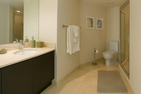 Condominio en venta en Sunny Isles Beach, Florida, 3 dormitorios, 138.61 m2 № 1962920 - foto 18