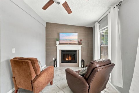 Villa ou maison à vendre à Deltona, Floride: 3 chambres, 111.85 m2 № 2396402 - photo 15