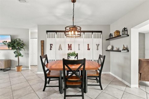 Villa ou maison à vendre à Deltona, Floride: 3 chambres, 111.85 m2 № 2396402 - photo 20
