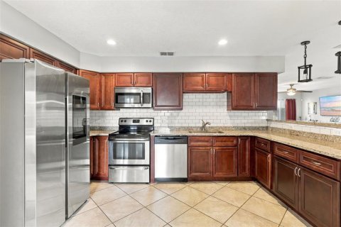Villa ou maison à vendre à Deltona, Floride: 3 chambres, 111.85 m2 № 2396402 - photo 8