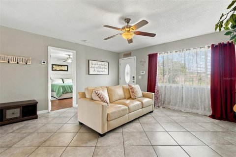 Villa ou maison à vendre à Deltona, Floride: 3 chambres, 111.85 m2 № 2396402 - photo 5