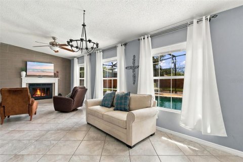 Villa ou maison à vendre à Deltona, Floride: 3 chambres, 111.85 m2 № 2396402 - photo 13