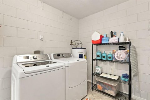 Villa ou maison à vendre à Deltona, Floride: 3 chambres, 111.85 m2 № 2396402 - photo 30