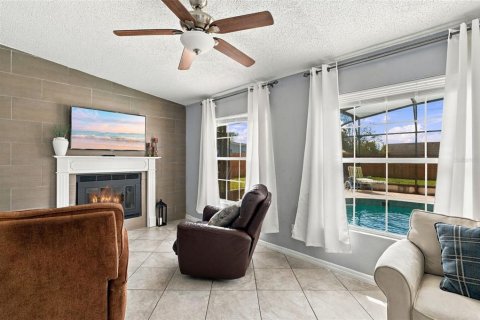 Villa ou maison à vendre à Deltona, Floride: 3 chambres, 111.85 m2 № 2396402 - photo 16