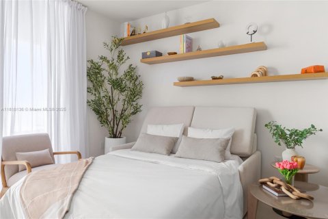 Condo in Miami, Florida, 3 bedrooms  № 1875433 - photo 1