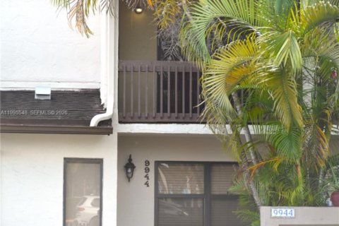 Adosado en alquiler en Doral, Florida, 2 dormitorios, 129.32 m2 № 2063650 - foto 2