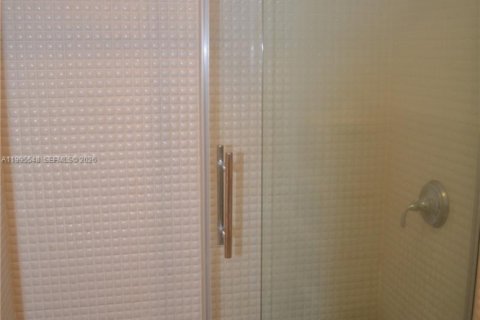 Adosado en alquiler en Doral, Florida, 2 dormitorios, 129.32 m2 № 2063650 - foto 21