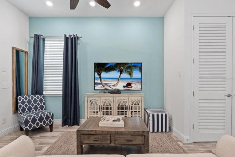House in Kissimmee, Florida 2 bedrooms, 110.37 sq.m. № 2165960 - photo 5