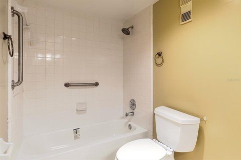Copropriété à vendre à Orlando, Floride: 3 chambres, 154.59 m2 № 1849466 - photo 15