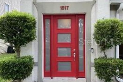 Casa en alquiler en Orlando, Florida, 3 dormitorios, 221.2 m2 № 1903283 - foto 2