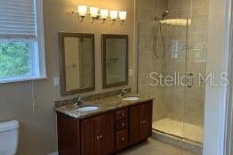 Casa en alquiler en Orlando, Florida, 3 dormitorios, 221.2 m2 № 1903283 - foto 10