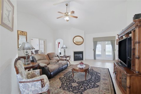 Villa ou maison à vendre à Ocala, Floride: 4 chambres, 208.57 m2 № 2211243 - photo 12